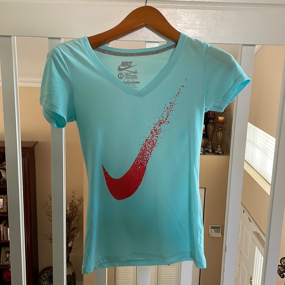Nike slim fit tee shirt